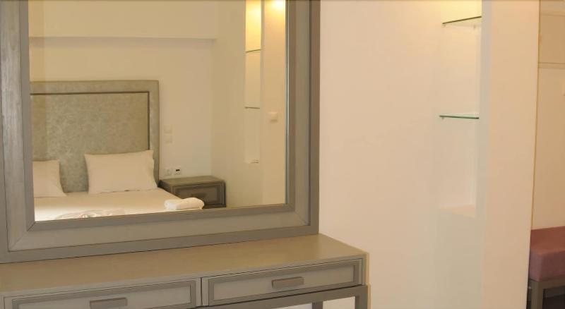Mykonos Town Queen Boutique Suites מראה חיצוני תמונה